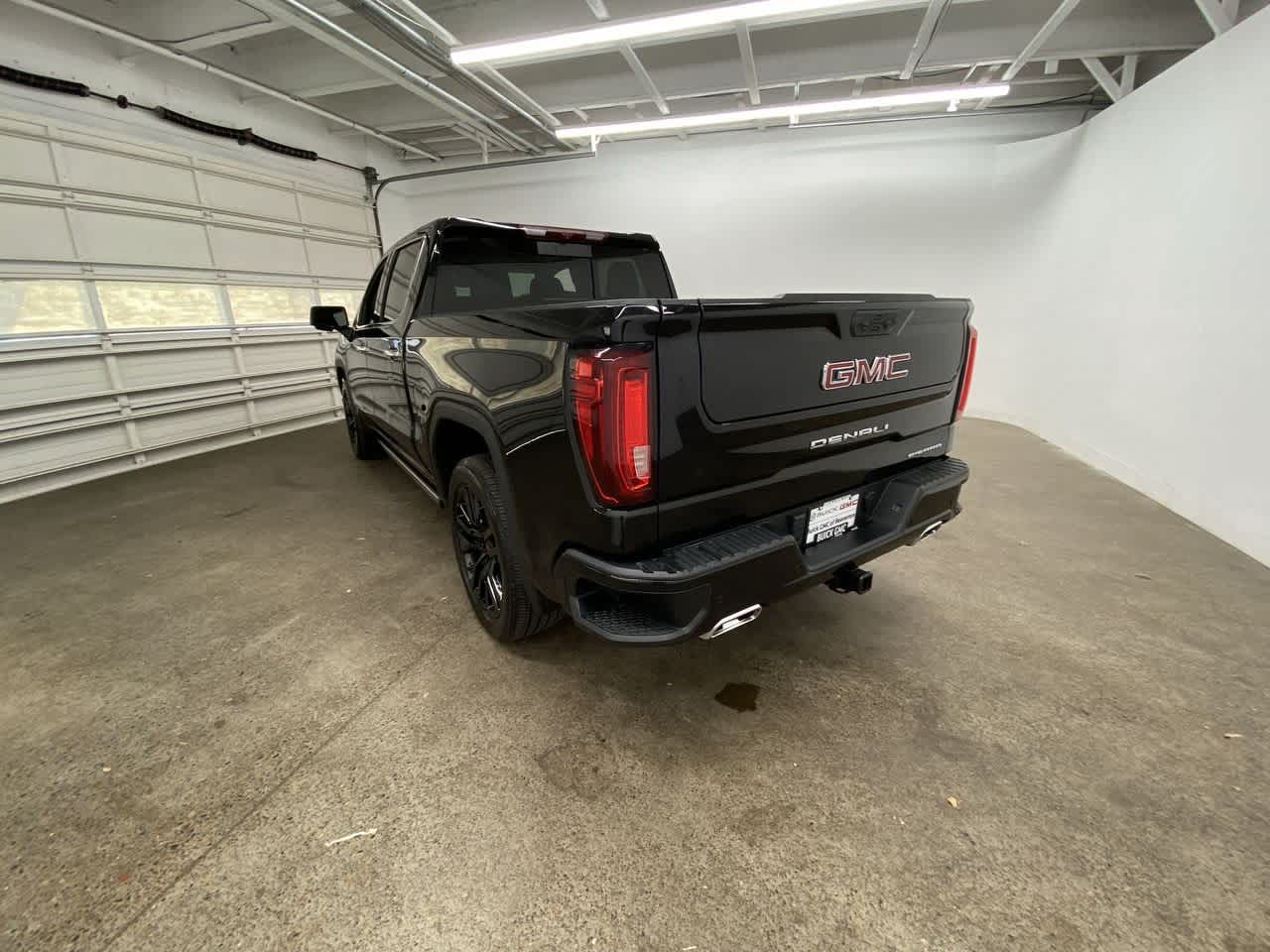 Thumbnail: 2022 GMC Sierra 1500 - 4