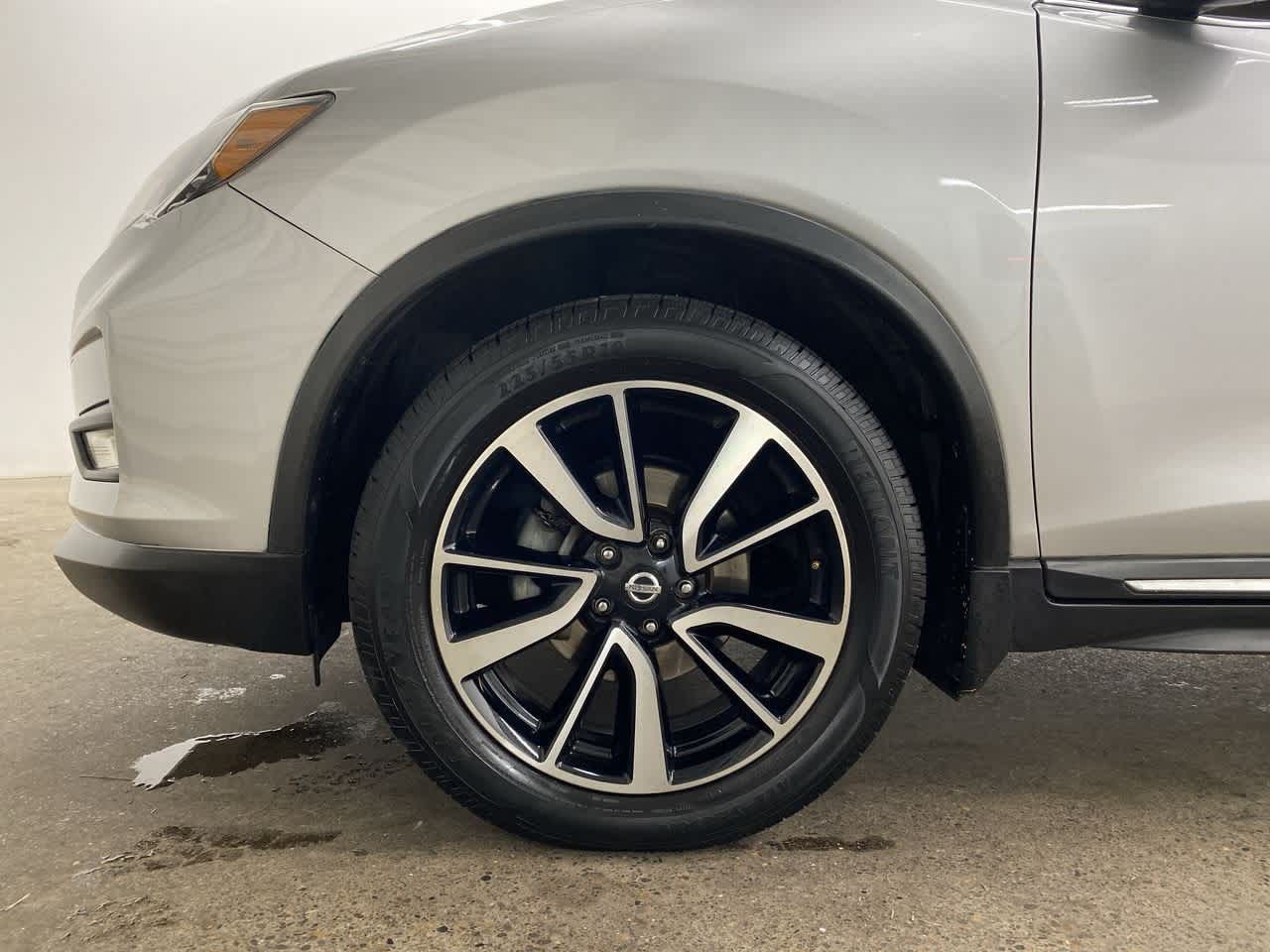 Thumbnail: 2017 Nissan Rogue - 12