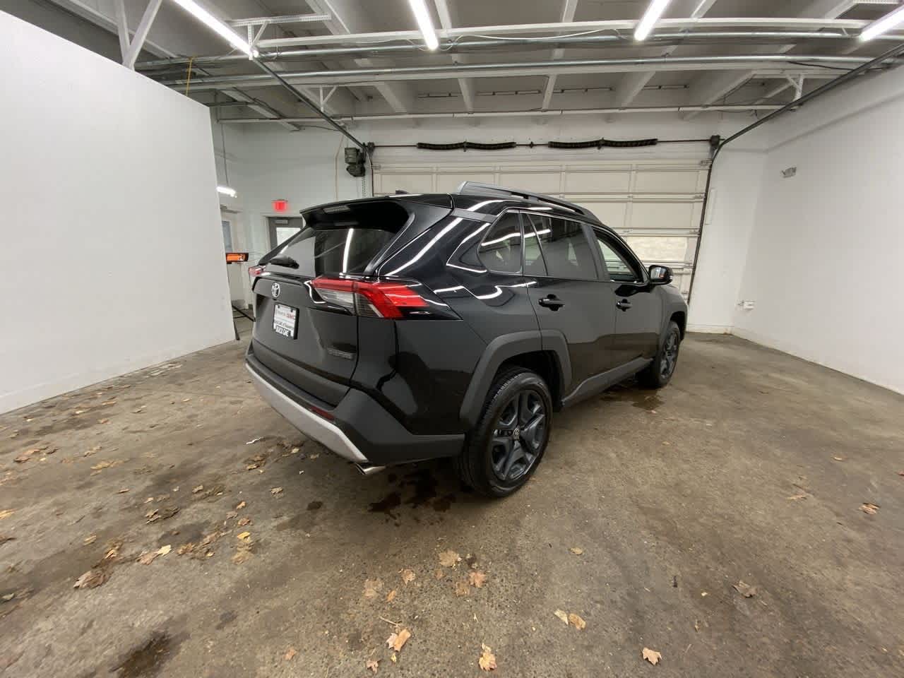 Thumbnail: 2024 Toyota RAV4 - 6