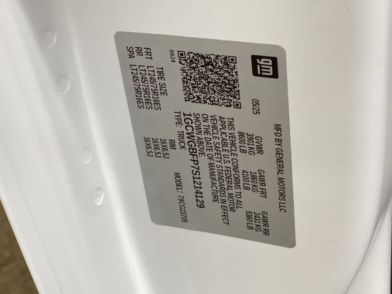 Thumbnail: 2025 Chevrolet Express - 27