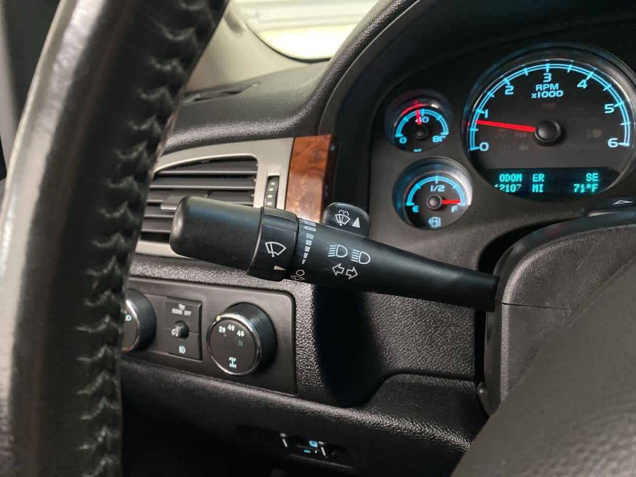 Thumbnail: 2010 GMC Sierra 2500 - 22