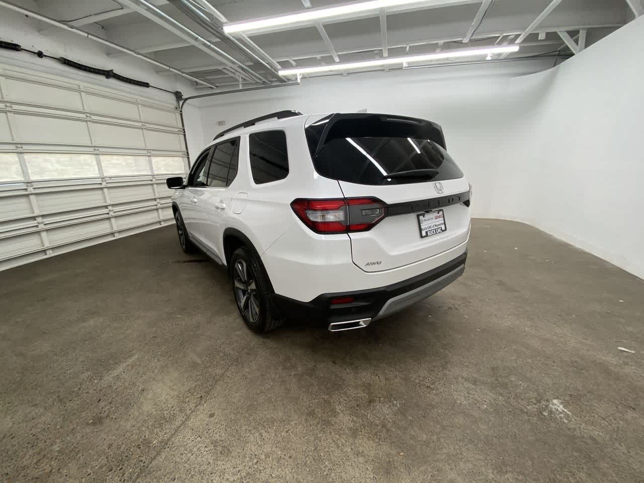 Thumbnail: 2025 Honda Pilot - 4