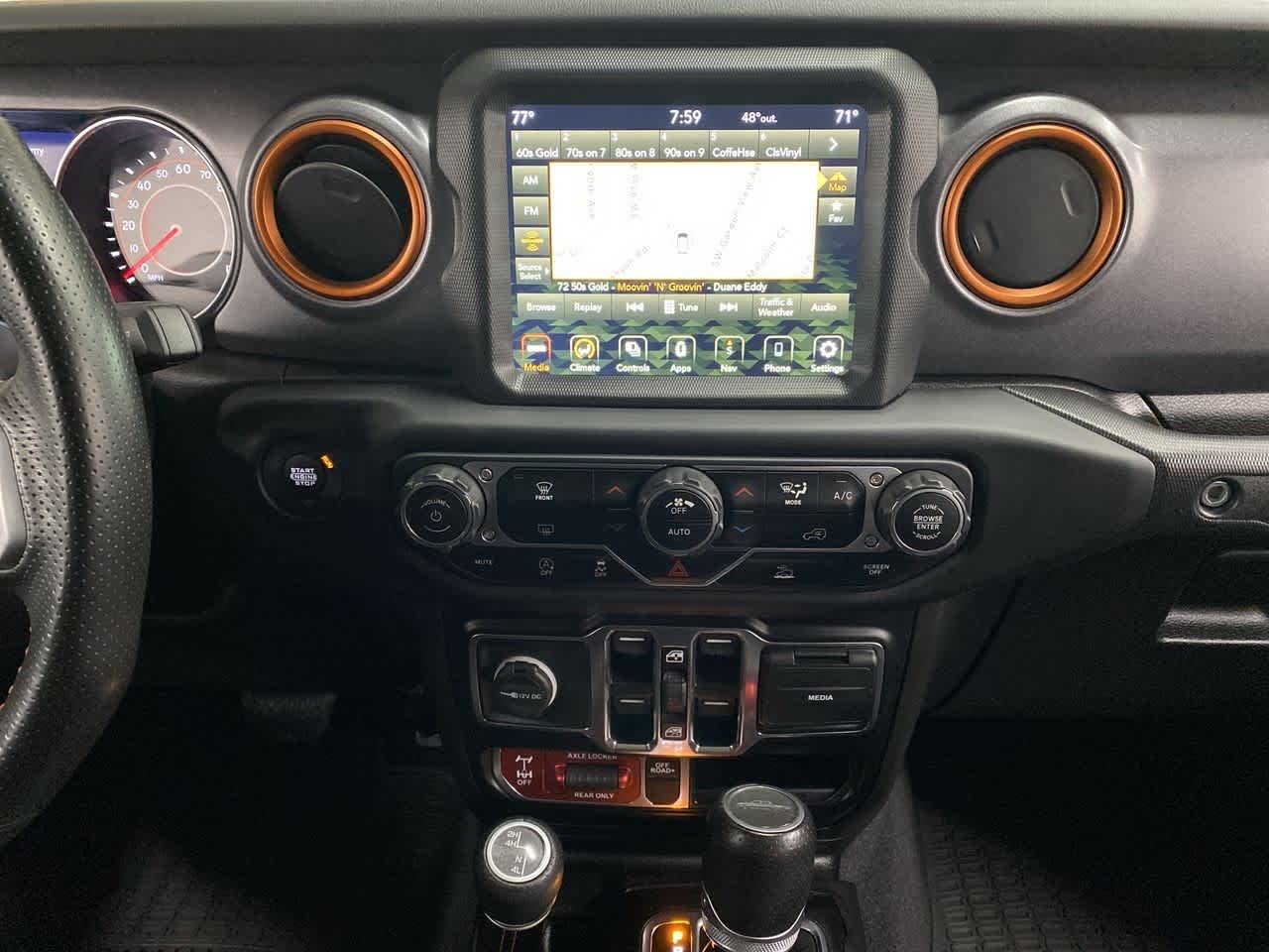 Thumbnail: 2022 Jeep Gladiator - 25