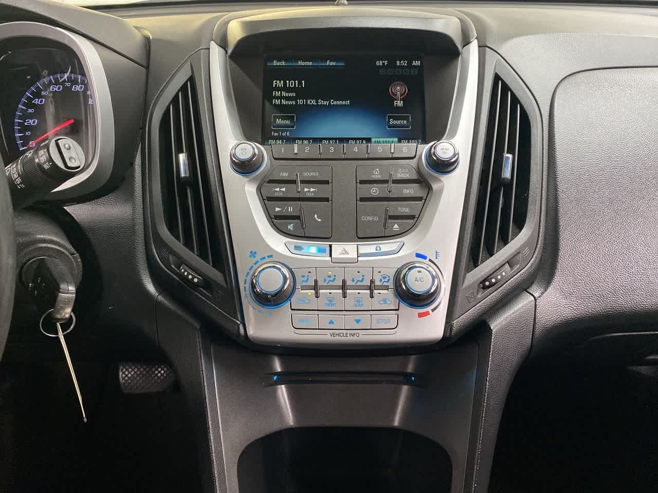 Thumbnail: 2015 Chevrolet Equinox - 25