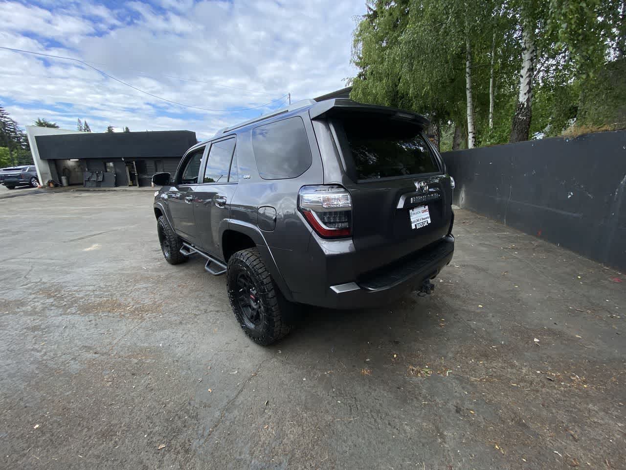 Thumbnail: 2018 Toyota 4Runner - 4