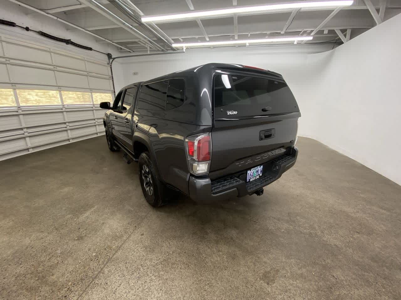Thumbnail: 2020 Toyota Tacoma - 4