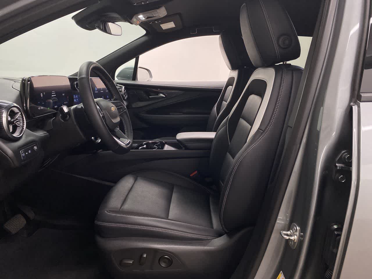 Thumbnail: 2024 Chevrolet Blazer EV - 13