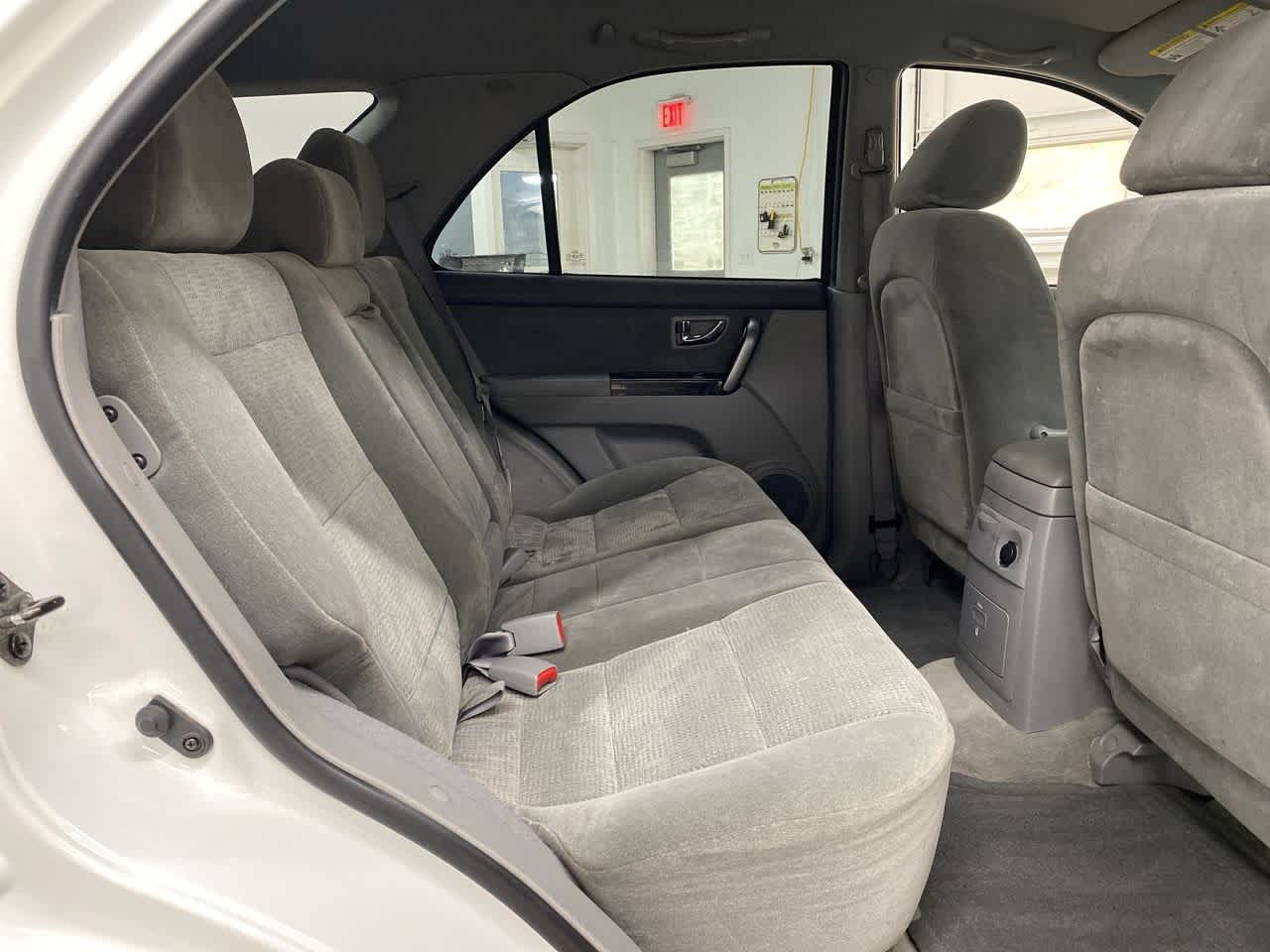 Thumbnail: 2007 Kia Sorento - 19