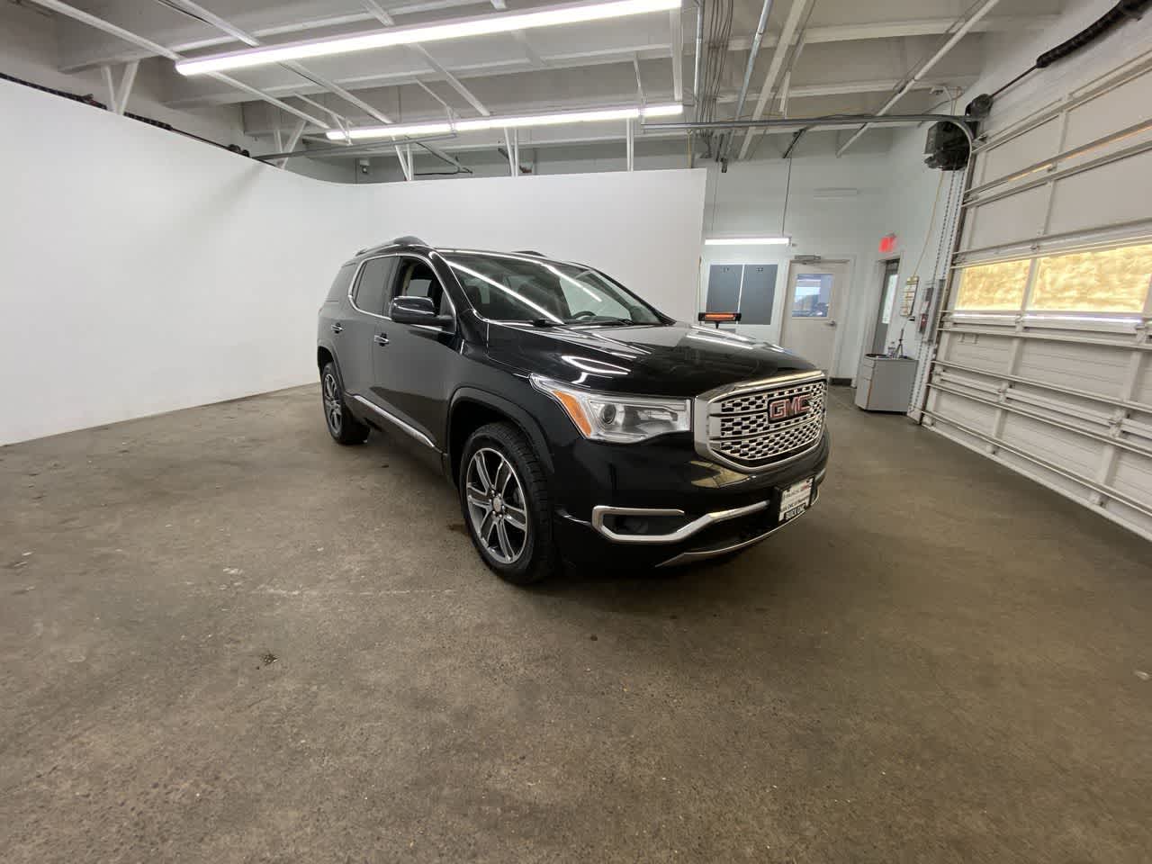 Thumbnail: 2018 GMC Acadia - 8