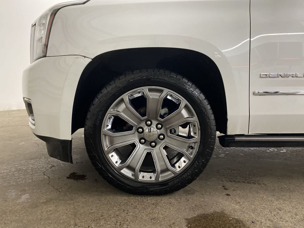 Thumbnail: 2016 GMC Yukon - 11