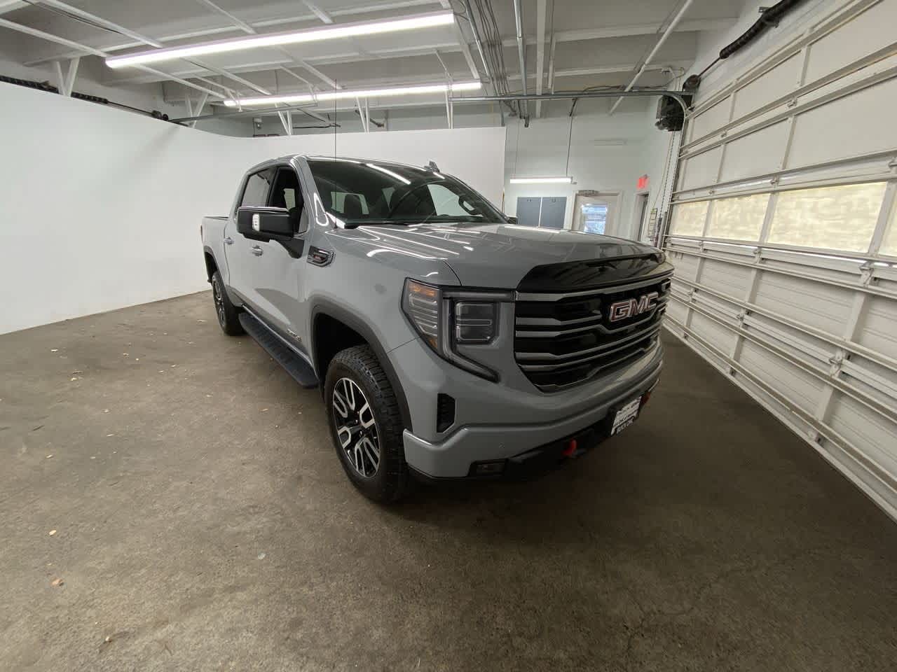 Thumbnail: 2025 GMC Sierra 1500 - 8