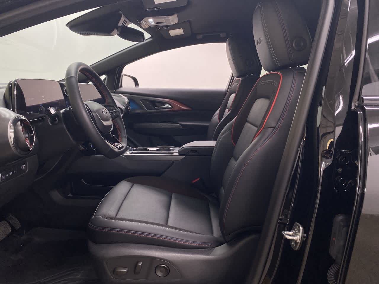 Thumbnail: 2024 Chevrolet Equinox - 15