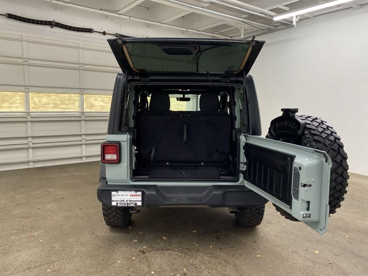 Thumbnail: 2023 Jeep Wrangler - 28