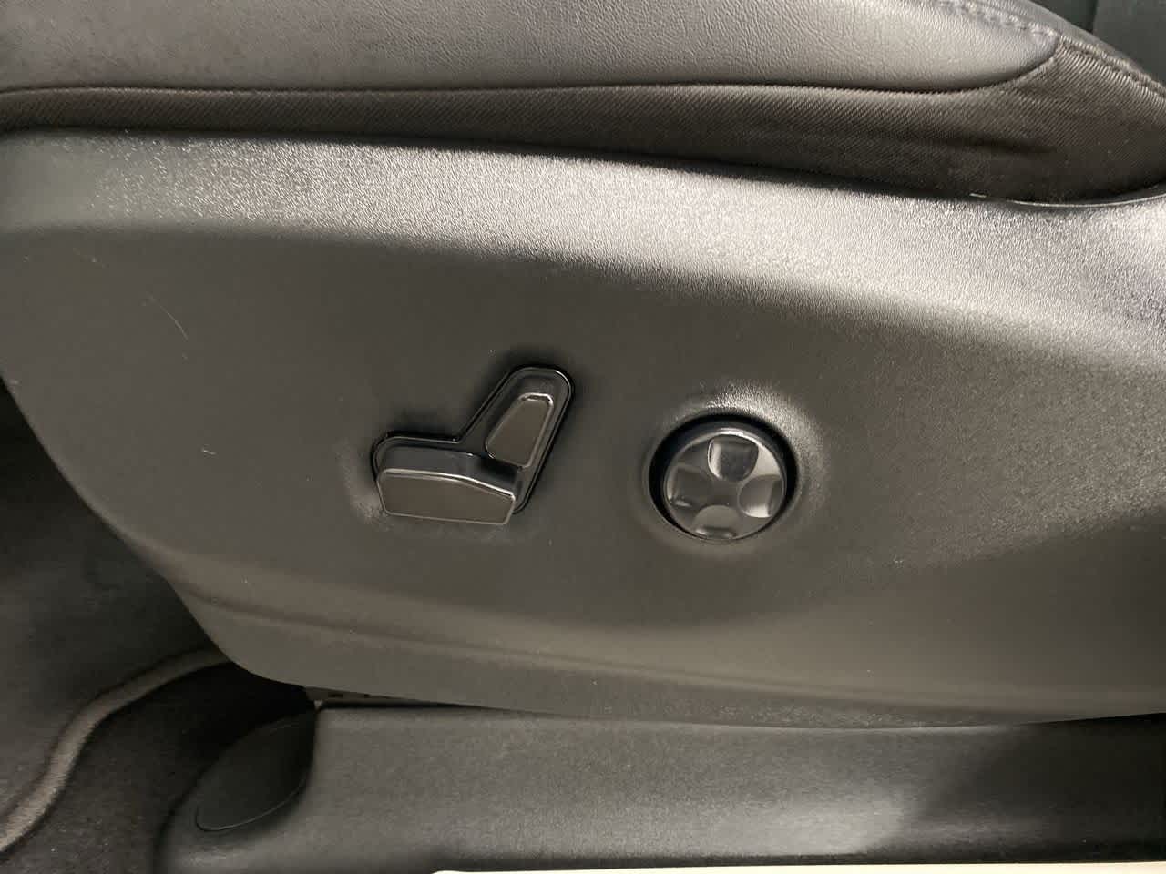 Thumbnail: 2024 Chrysler Pacifica - 15