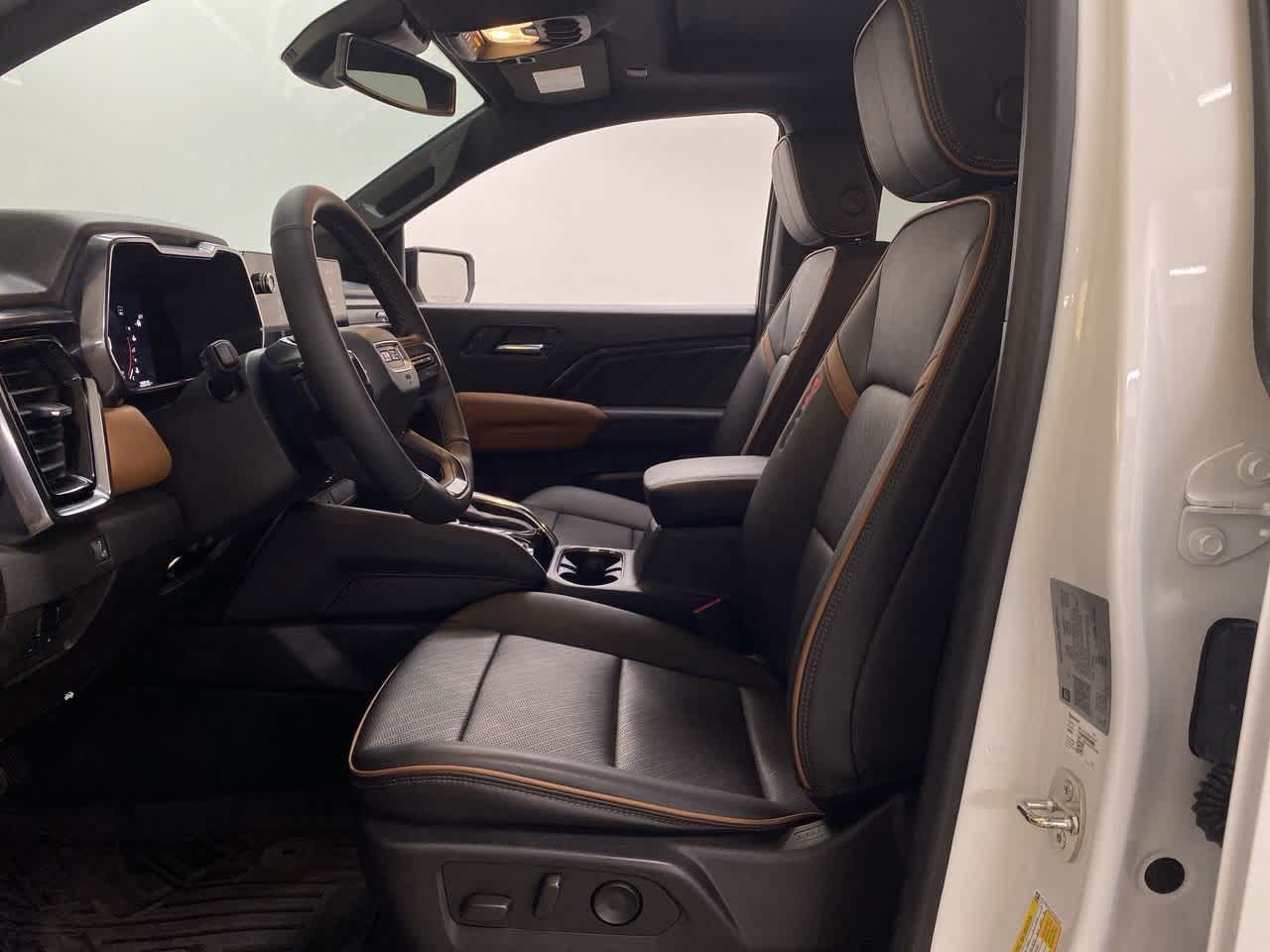 Thumbnail: 2023 GMC Canyon - 14