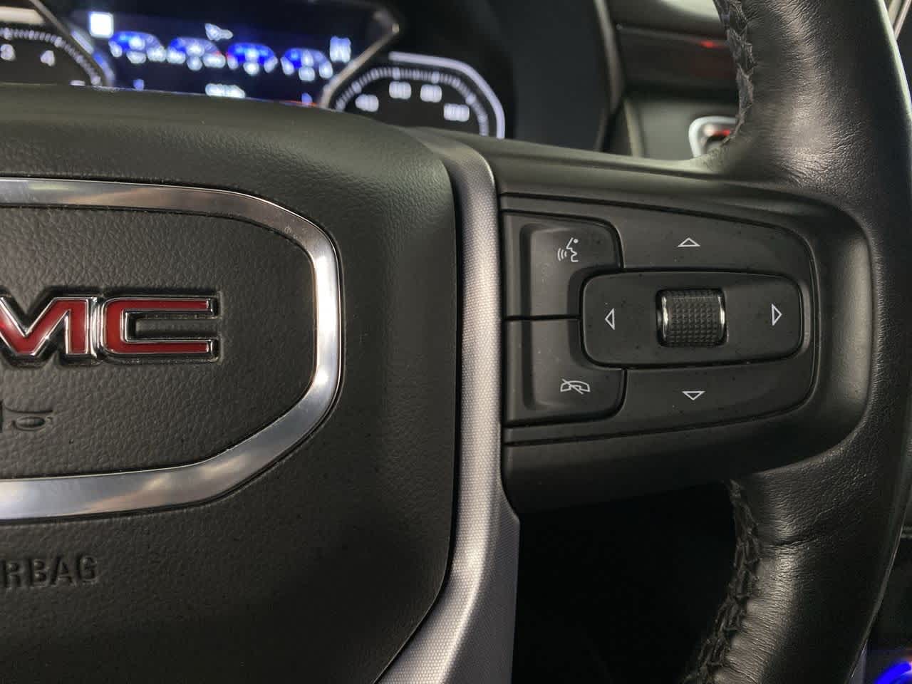 Thumbnail: 2021 GMC Yukon XL - 21