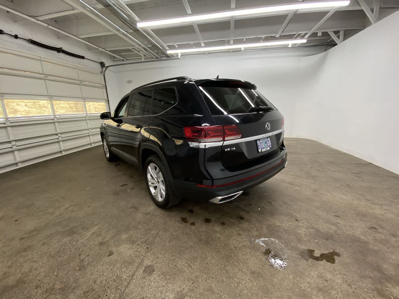 Thumbnail: 2021 Volkswagen Atlas - 4