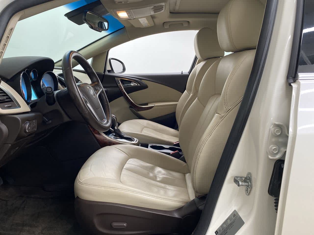 Thumbnail: 2012 Buick Verano - 15