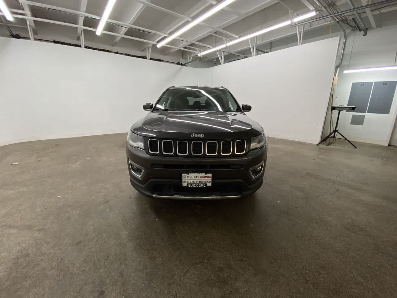 Thumbnail: 2018 Jeep Compass - 9