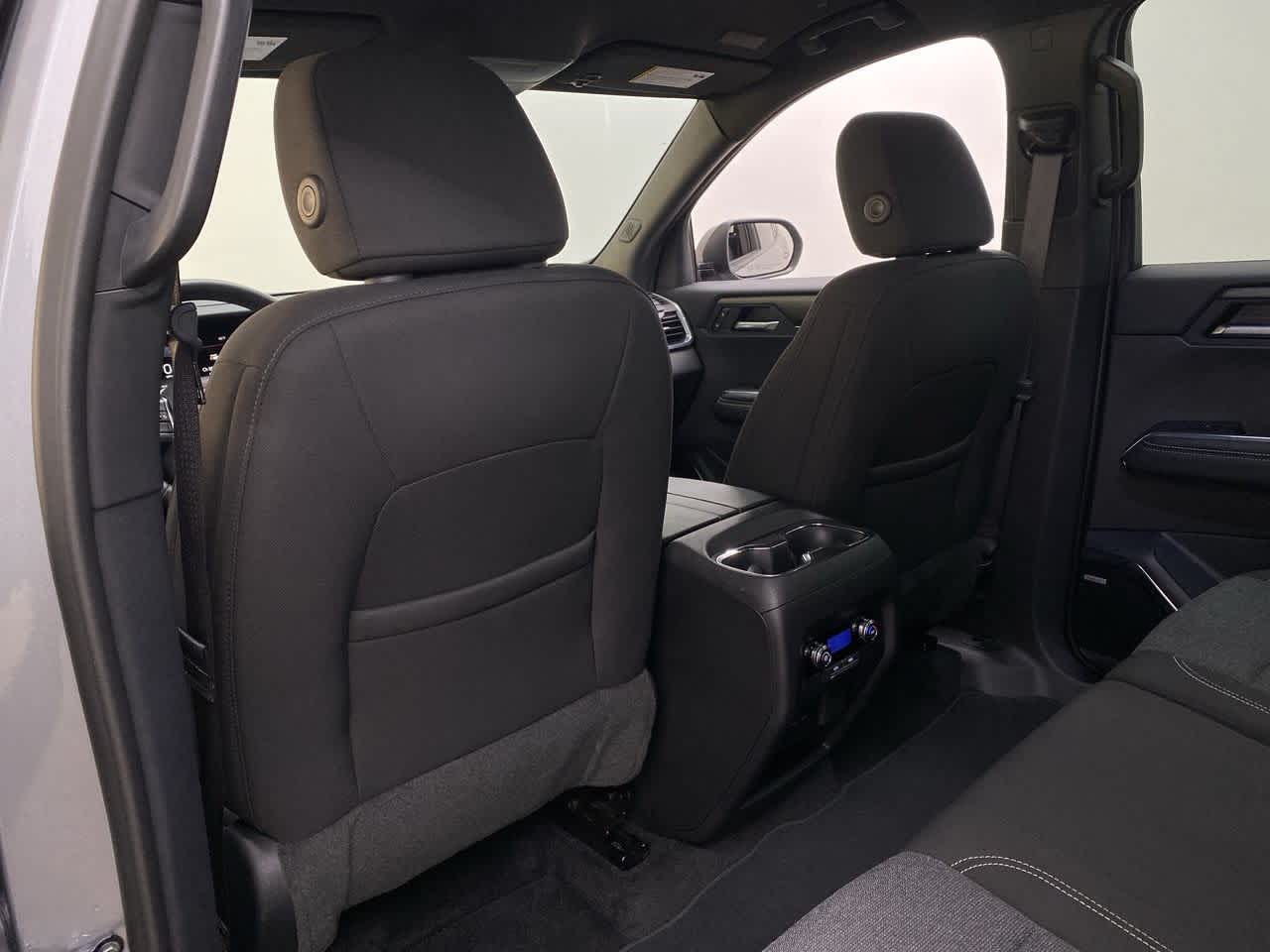 Thumbnail: 2025 GMC Acadia - 17