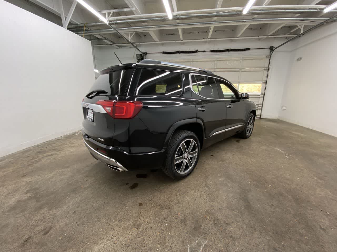 Thumbnail: 2018 GMC Acadia - 6