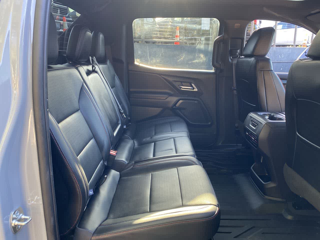 Thumbnail: 2025 Chevrolet Silverado EV - 17