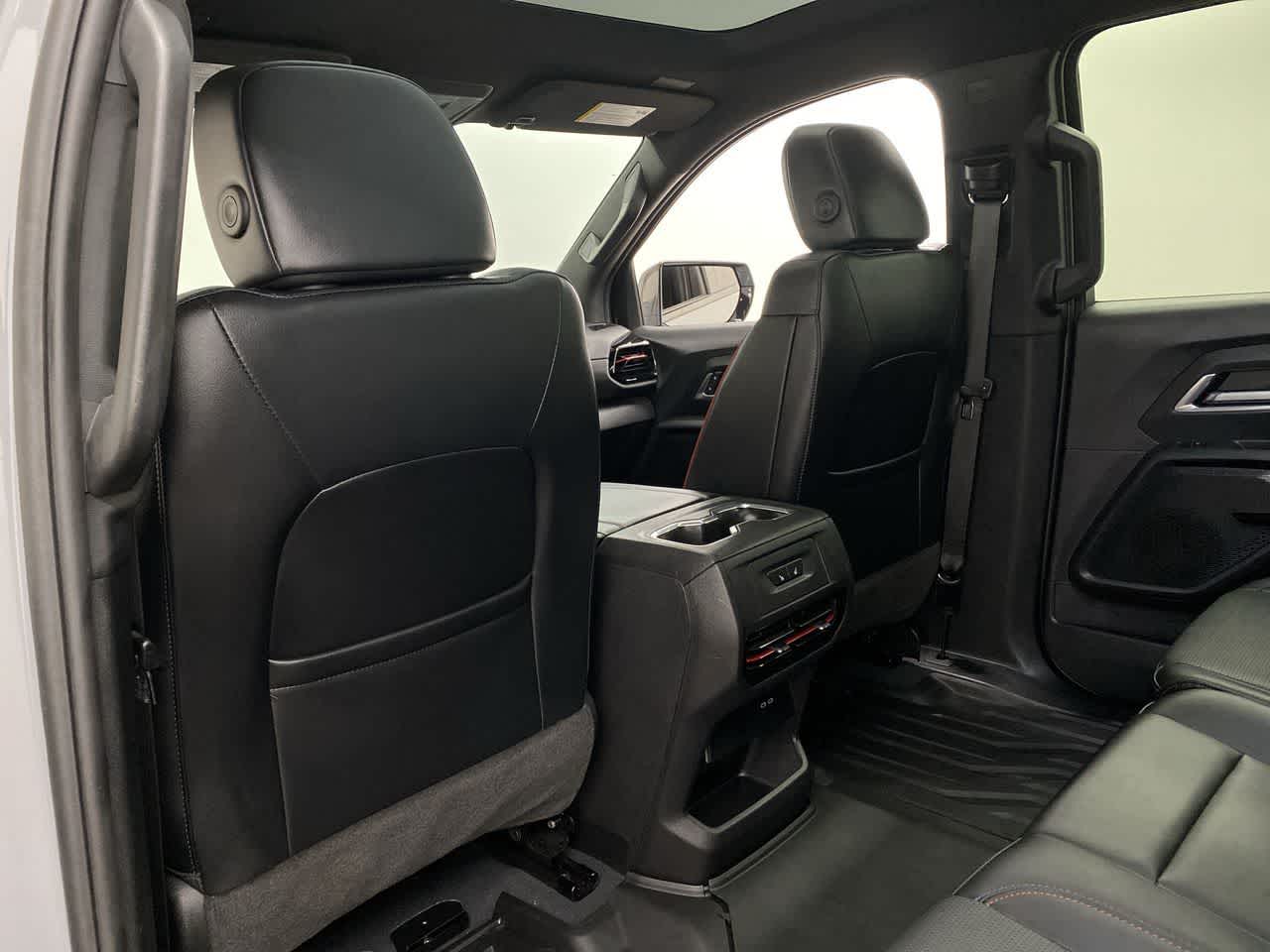 Thumbnail: 2025 Chevrolet Silverado EV - 15