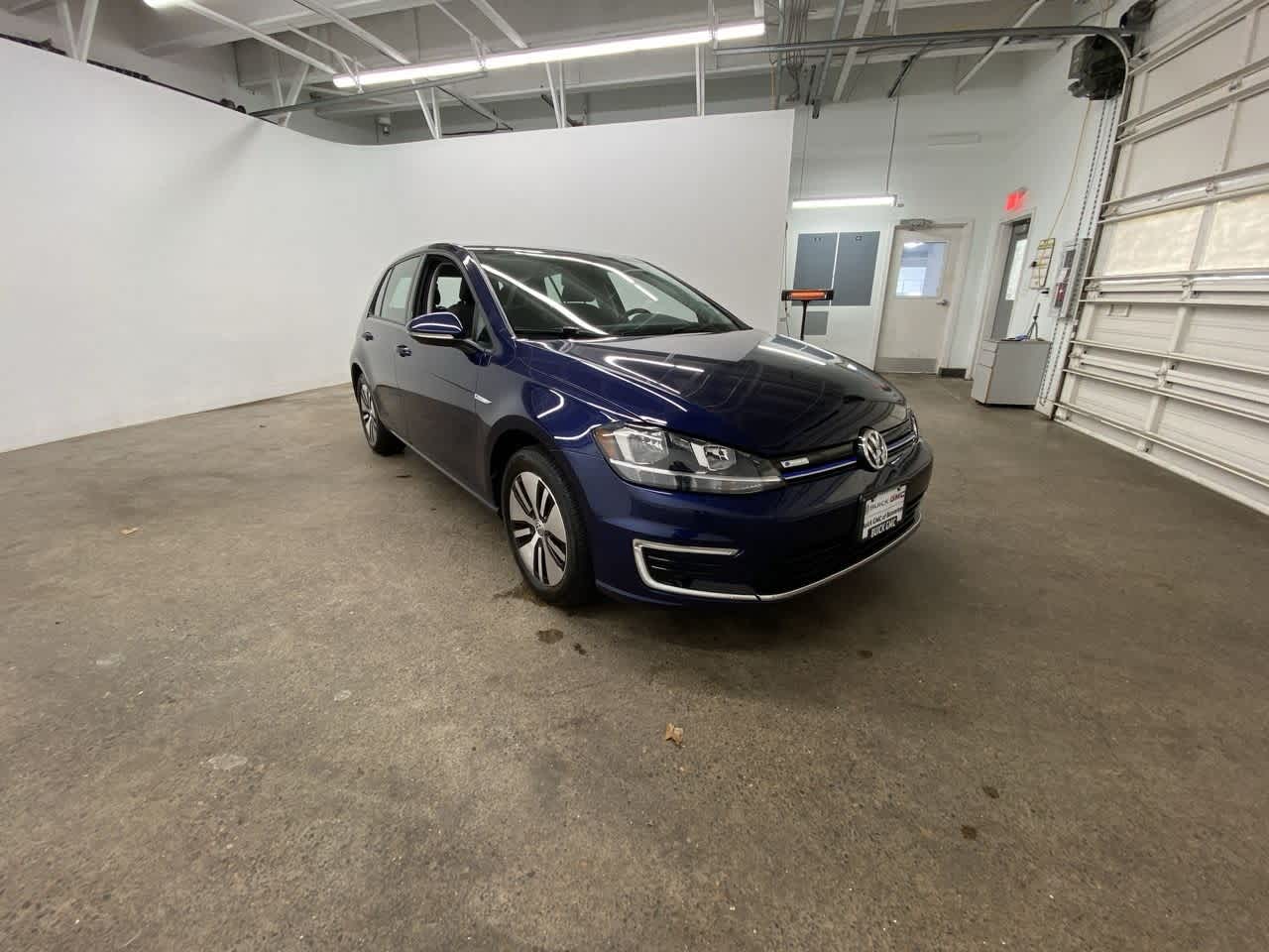 Thumbnail: 2019 Volkswagen e-Golf - 8