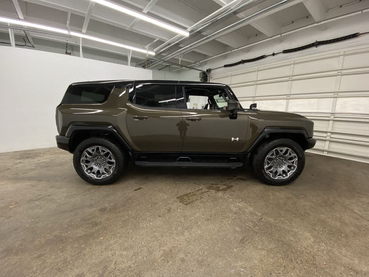 Thumbnail: 2025 GMC Hummer EV - 7