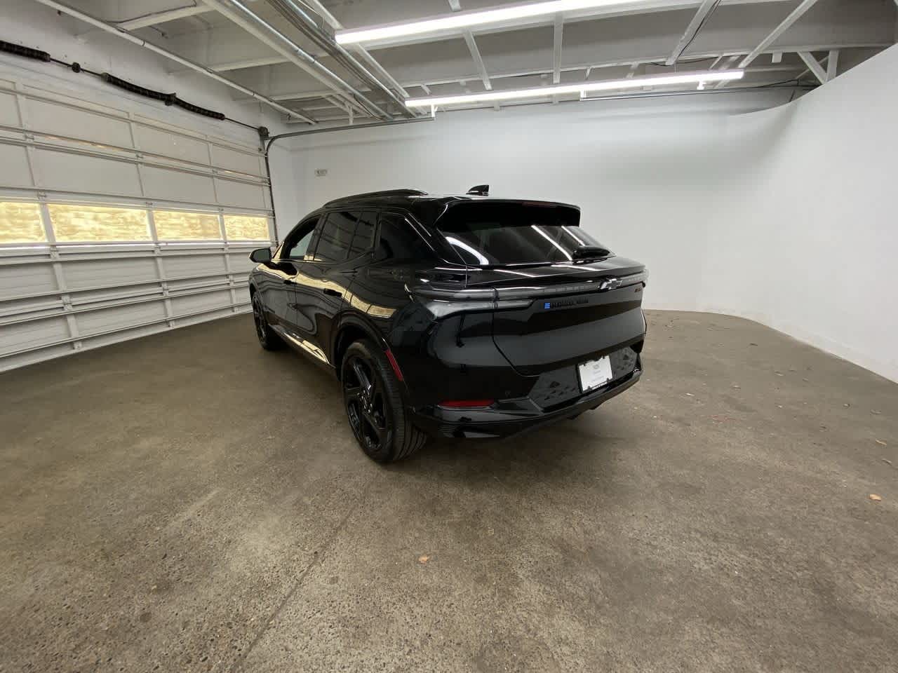 Thumbnail: 2024 Chevrolet Equinox - 4