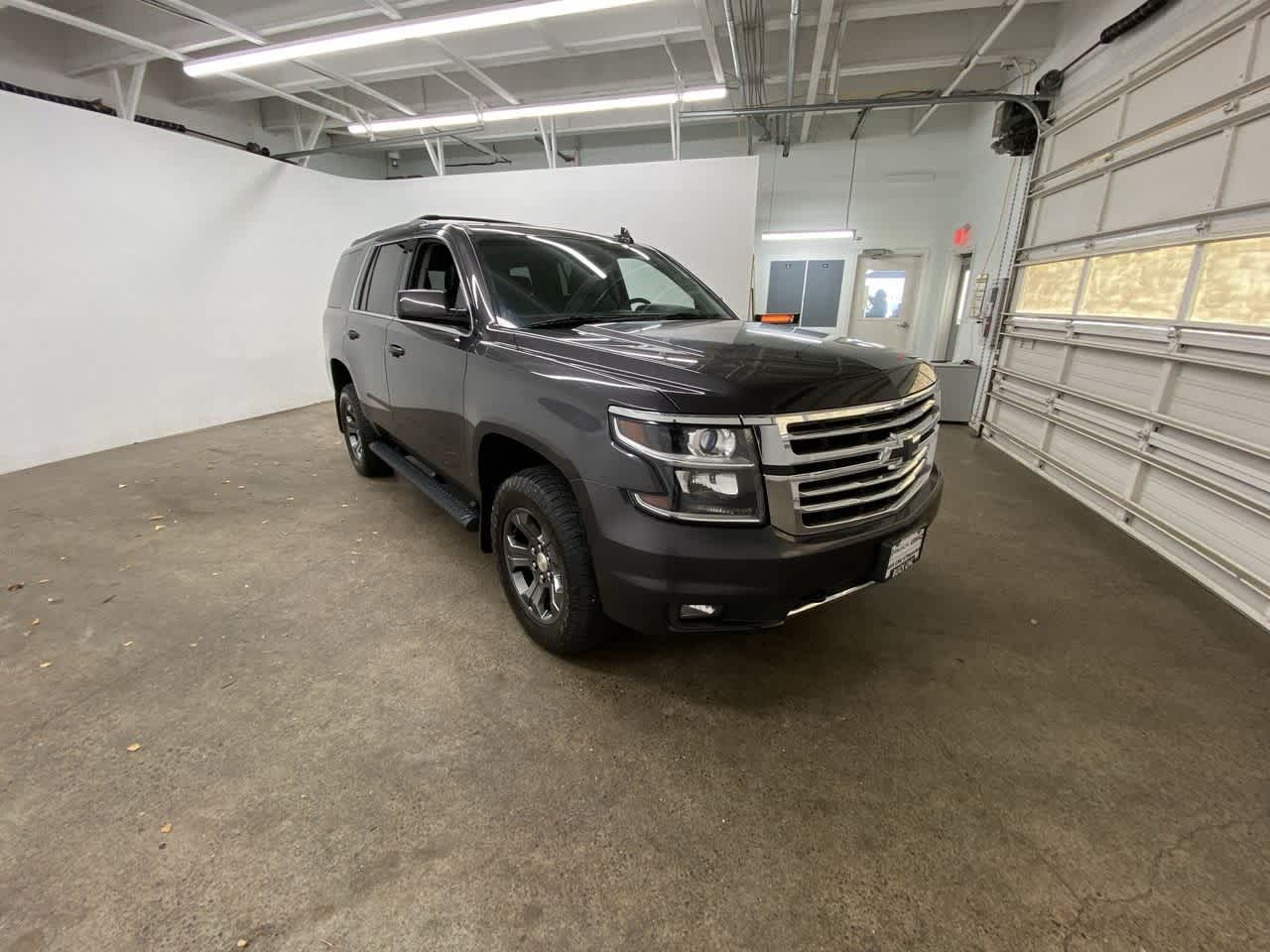 Thumbnail: 2016 Chevrolet Tahoe - 8