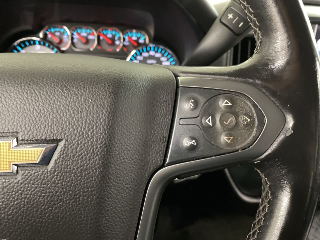 Thumbnail: 2016 Chevrolet Silverado 1500 - 23