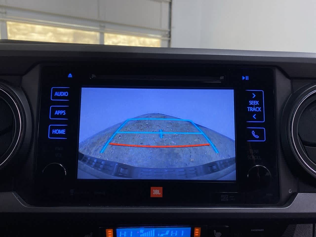 Thumbnail: 2016 Toyota Tacoma - 25