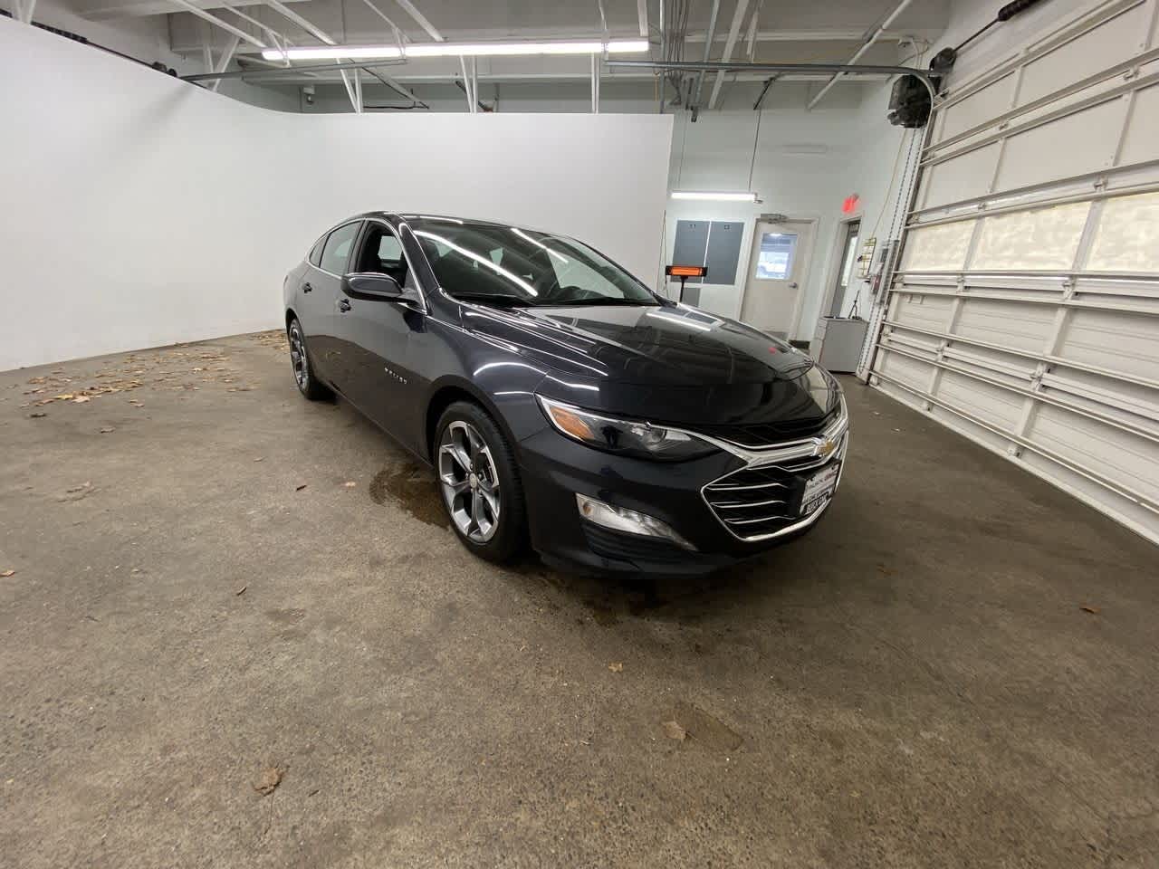 Thumbnail: 2023 Chevrolet Malibu - 8