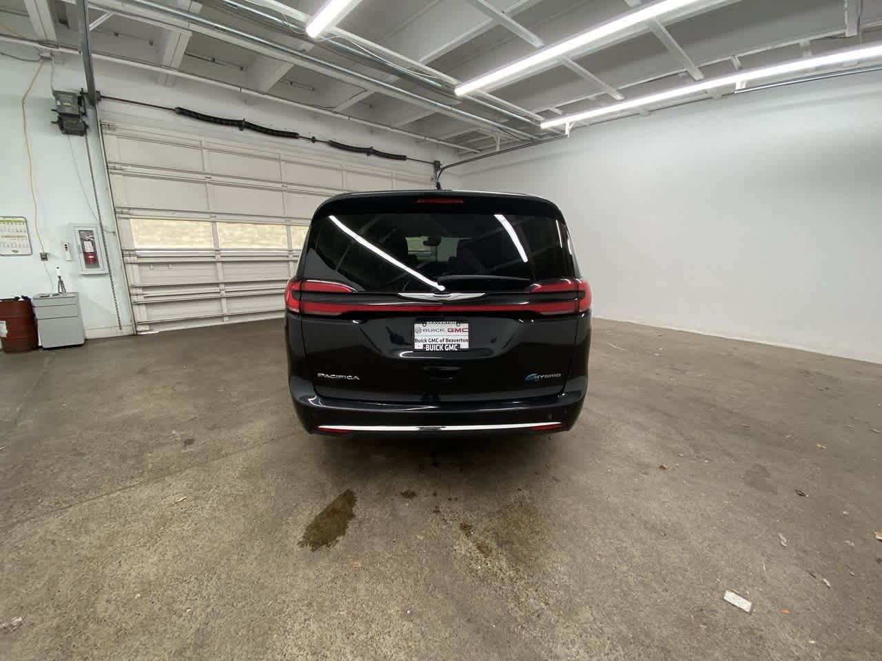 Thumbnail: 2024 Chrysler Pacifica - 5