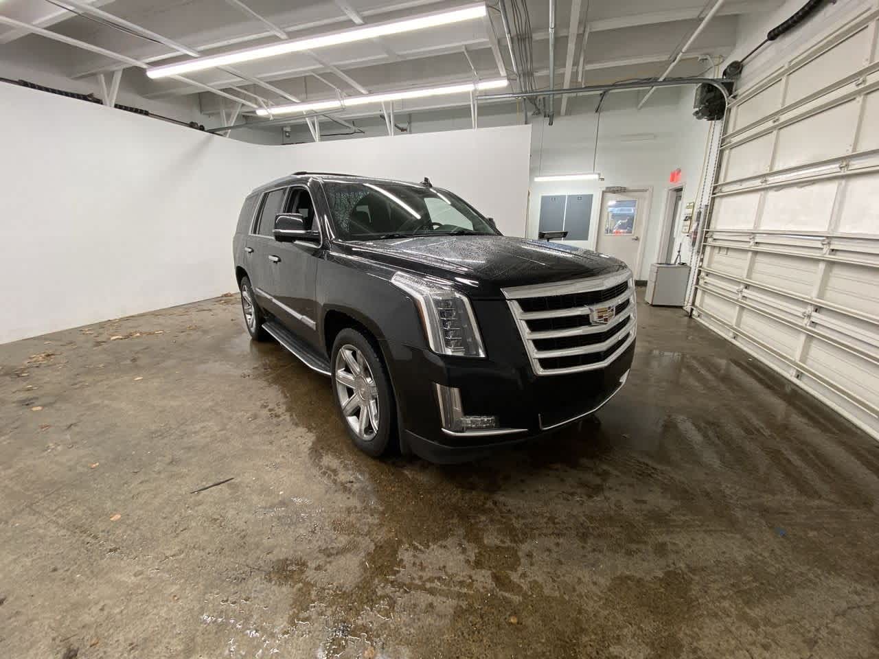 Thumbnail: 2015 Cadillac Escalade - 8