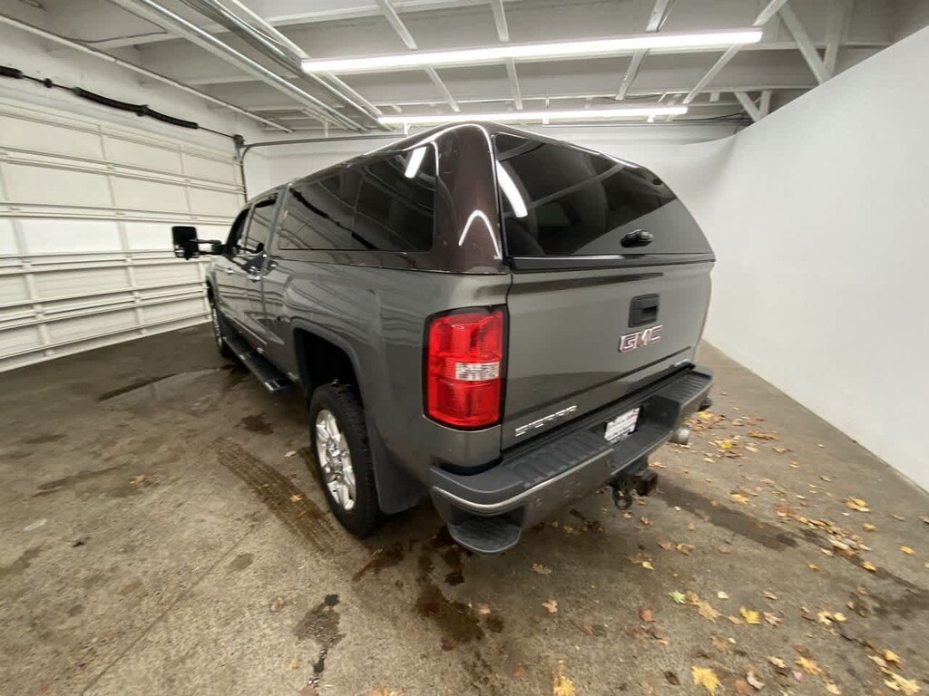 Used 2017 GMC Sierra 2500HD Denali Truck Crew Cab