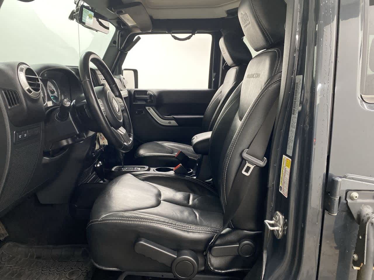 Thumbnail: 2017 Jeep Wrangler - 14