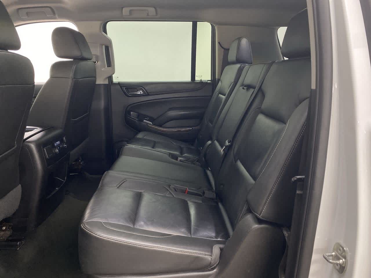 Thumbnail: 2018 Chevrolet Suburban - 17