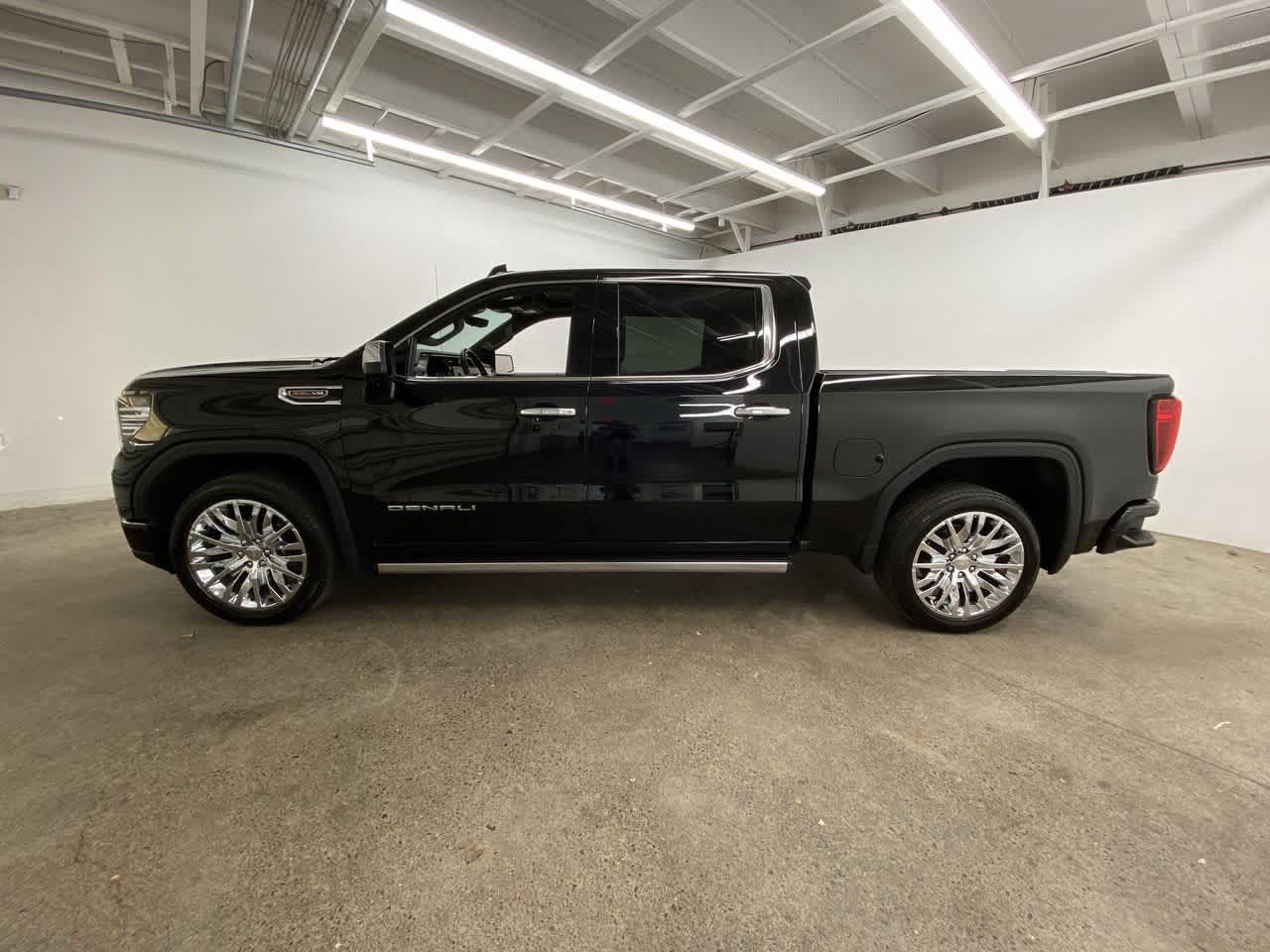 Thumbnail: 2023 GMC Sierra 1500 - 3