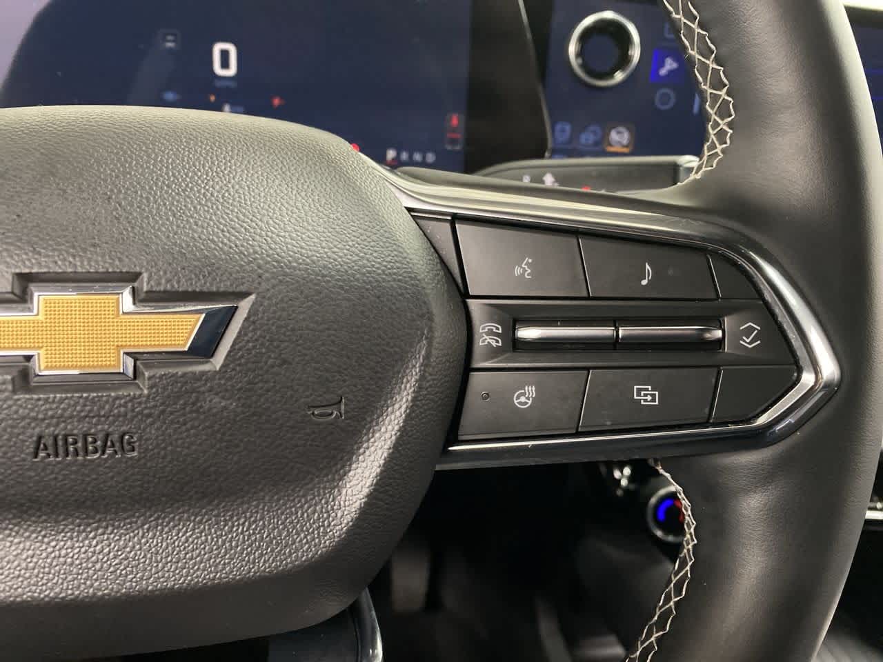 Thumbnail: 2025 Chevrolet Equinox - 21