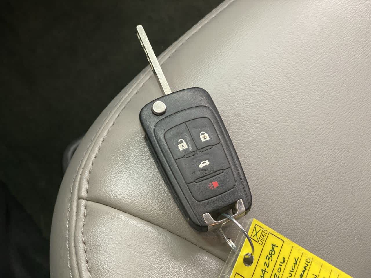 Thumbnail: 2016 Buick Verano - 30