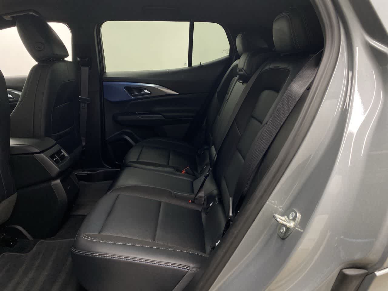 Thumbnail: 2025 Chevrolet Equinox - 16