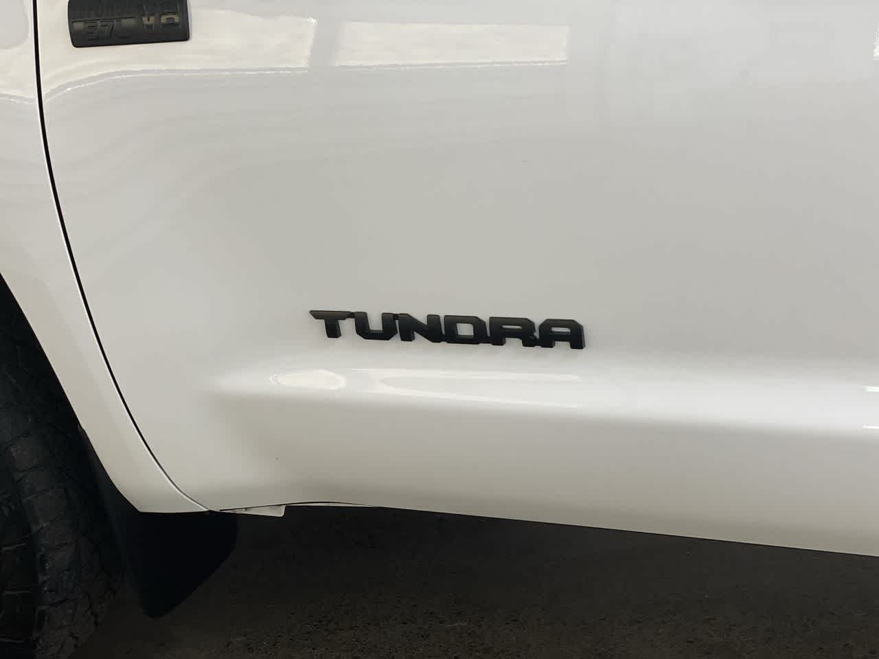 Thumbnail: 2021 Toyota Tundra - 10
