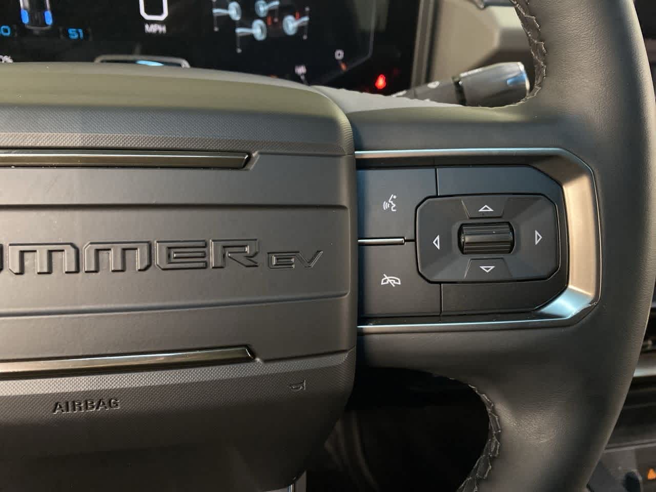 Thumbnail: 2024 GMC Hummer EV - 21