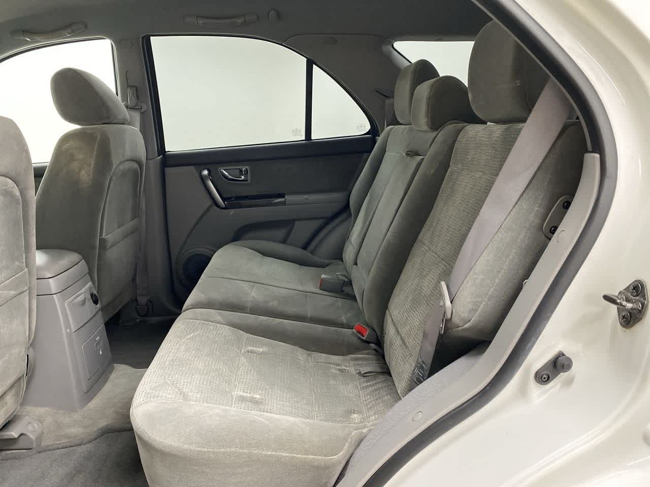 Thumbnail: 2007 Kia Sorento - 18