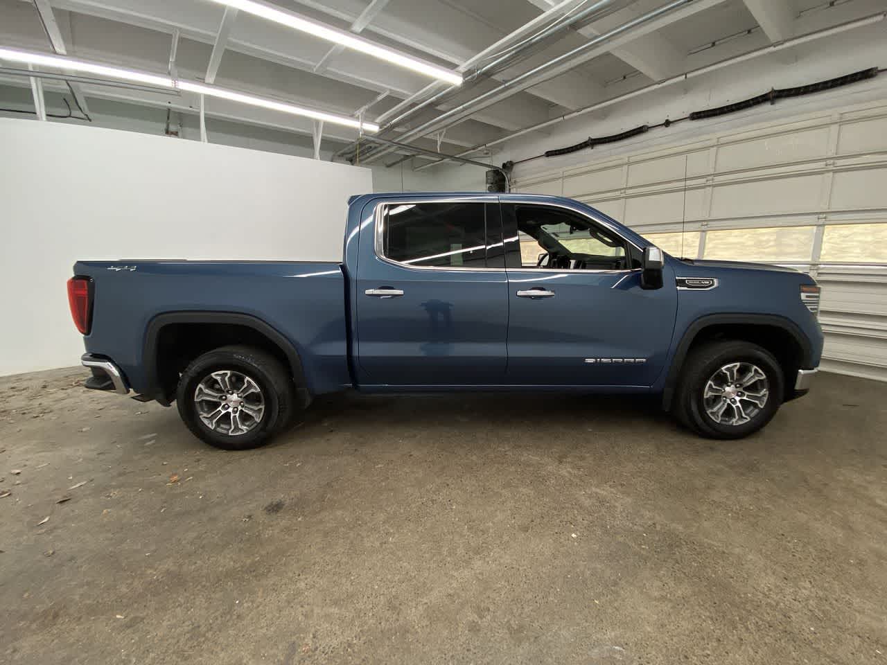 Thumbnail: 2024 GMC Sierra 1500 - 7