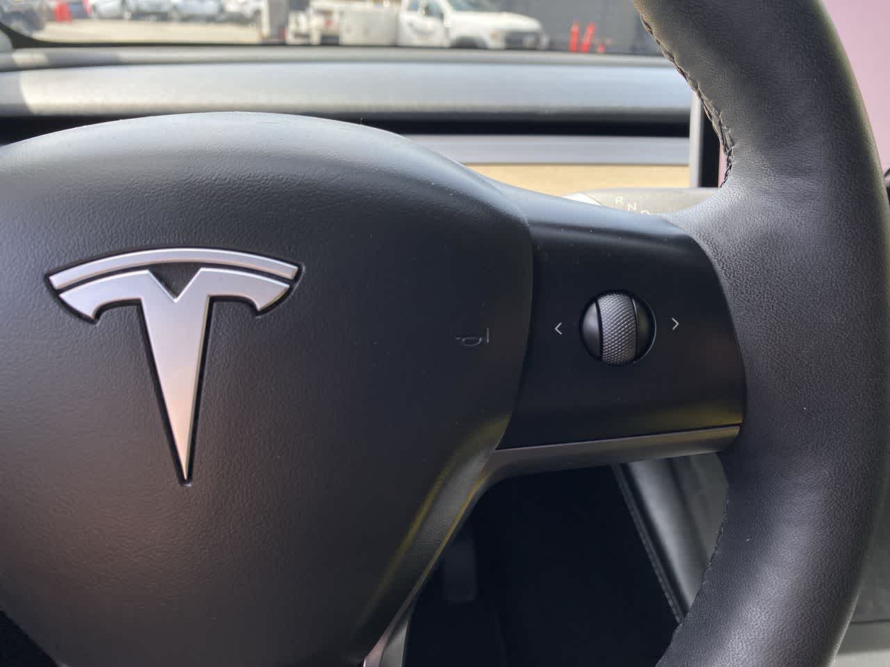 Thumbnail: 2023 Tesla Model Y - 20