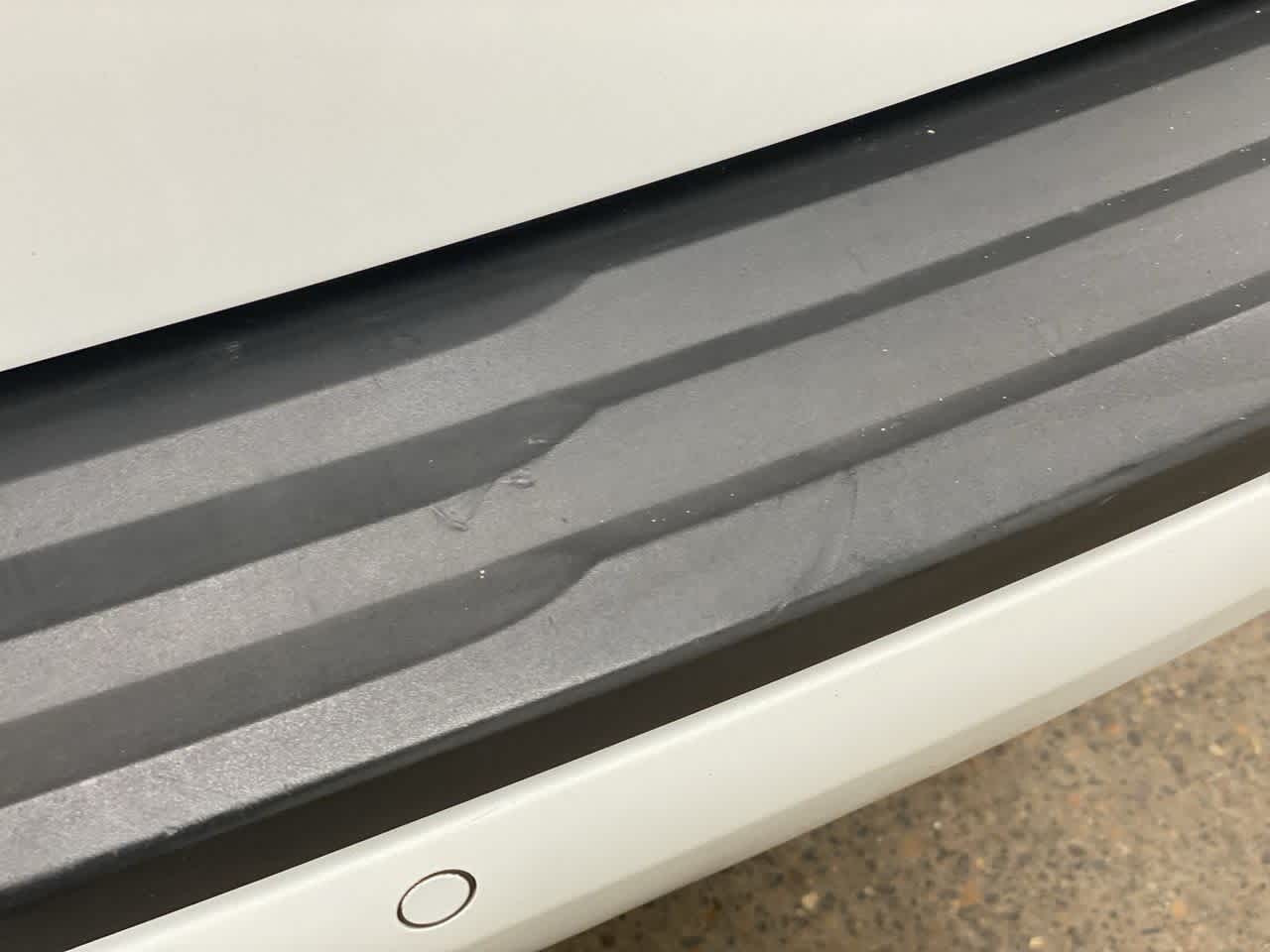 Thumbnail: 2015 GMC Yukon - 29