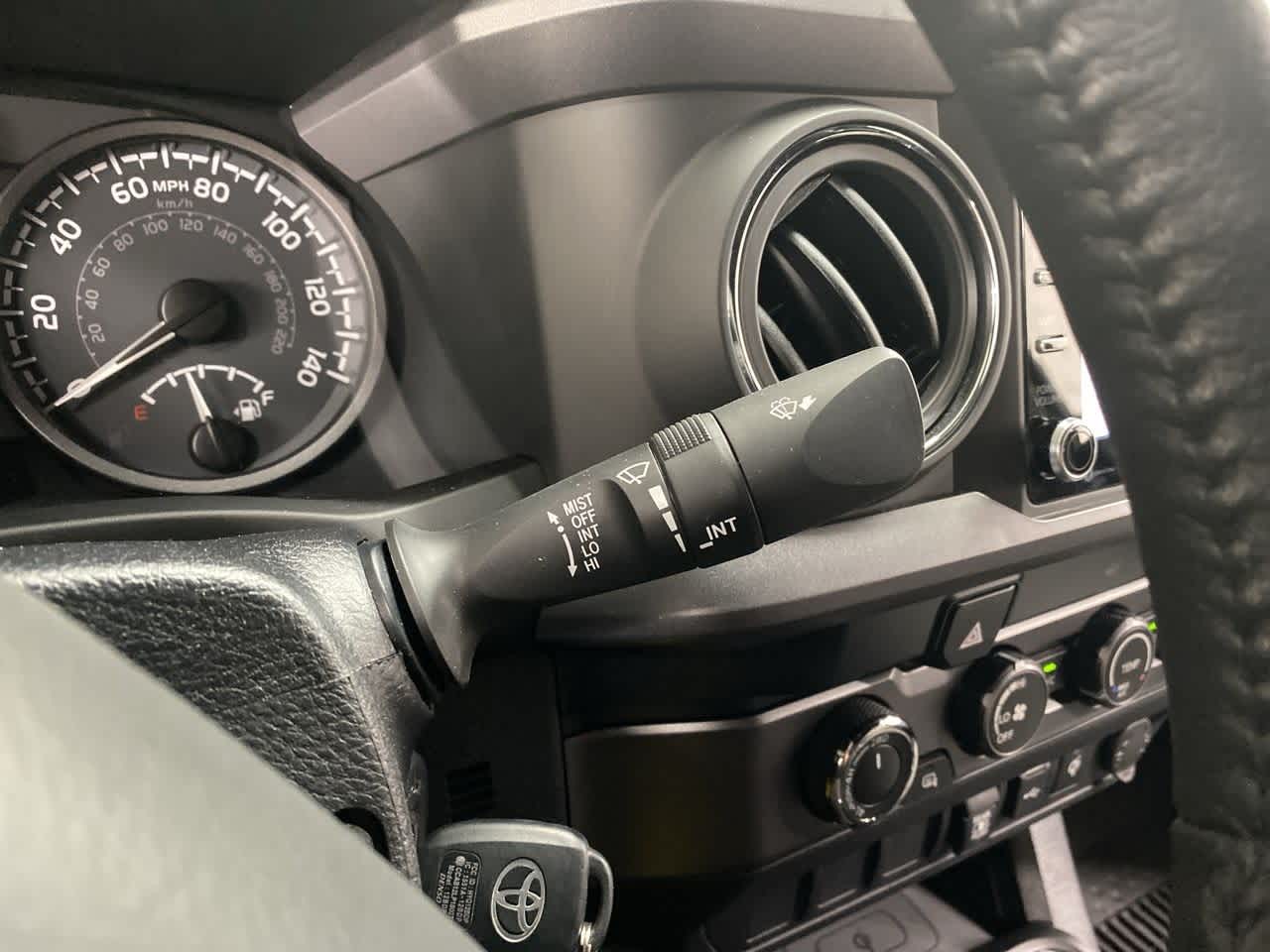 Thumbnail: 2020 Toyota Tacoma - 23